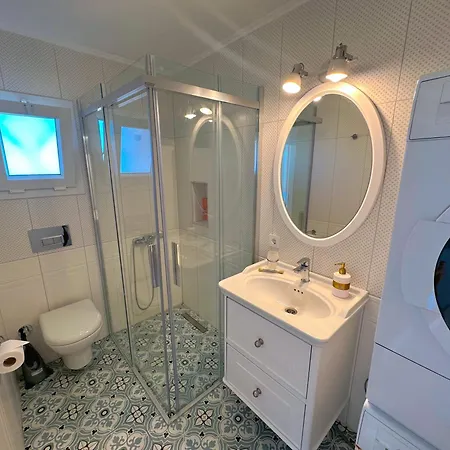 Villa Evalacati - Harnup- Tamamen Muestakil Alaçatı