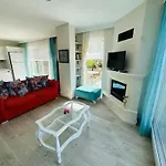 Evalacati - Harnup- Detached House With Private Pool And Garden