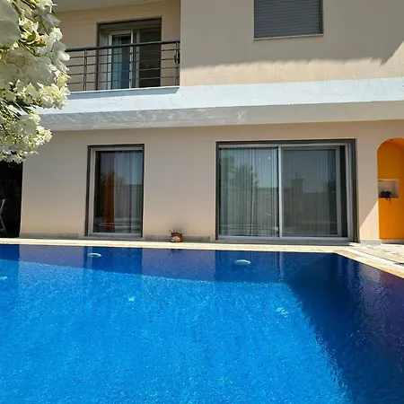 Evalacati - Villa Harnup- Summer Breeze With Private Pool And Garden 别墅 *