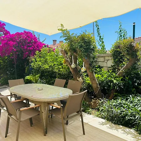 Evalacati - Villa Harnup- Summer Breeze With Private Pool And Garden 阿拉恰特