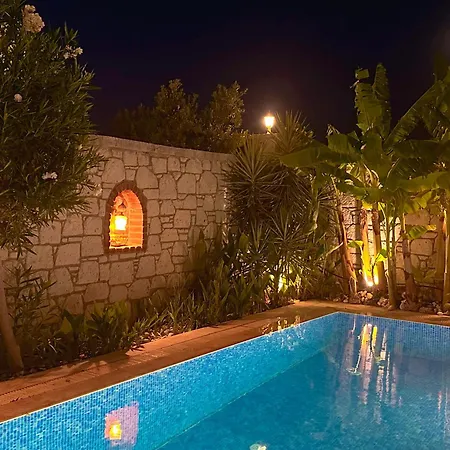 Evalacati - Villa Harnup- Summer Breeze With Private Pool And Garden * 阿拉恰特