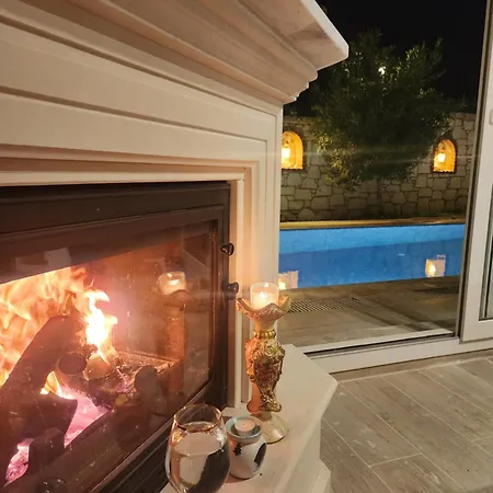 Evalacati - Villa Harnup- Summer Breeze With Private Pool And Garden 别墅