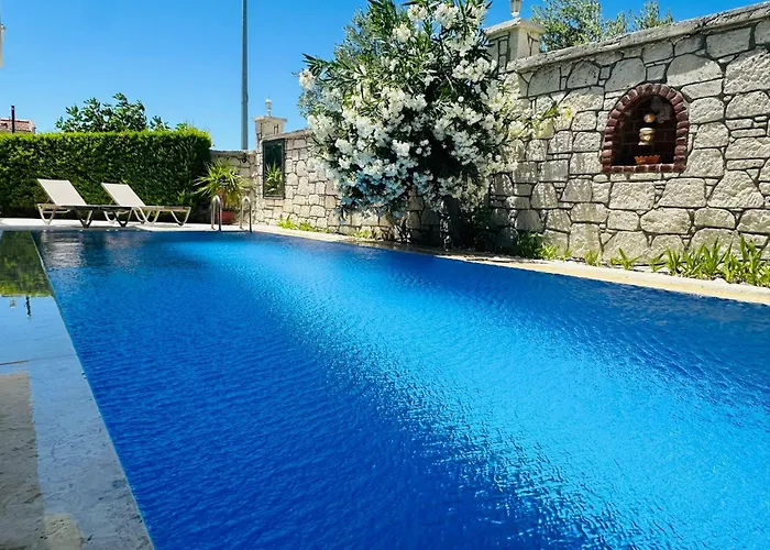 Villa Evalacati - Harnup- Tamamen Muestakil Alaçatı