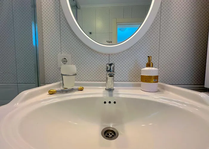 Evalacati - Villa Harnup- Preferred Partner *